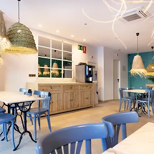 2* Affittacamere Yomo Bcn Port